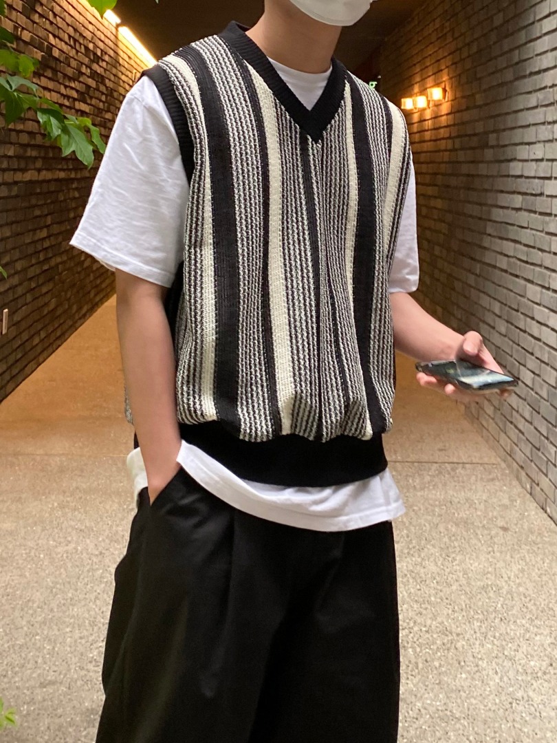 Even summer knit vest